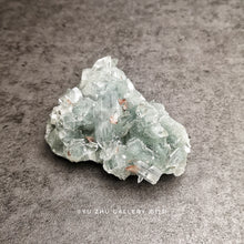 将图片加载到图库查看器，Apophylite Cluster 85mm*70mm*25mm
