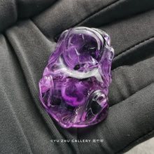 Load image into Gallery viewer, Amethyst Pi Xiu (Pi Yao) Carving 41mm*28mm*18mm
